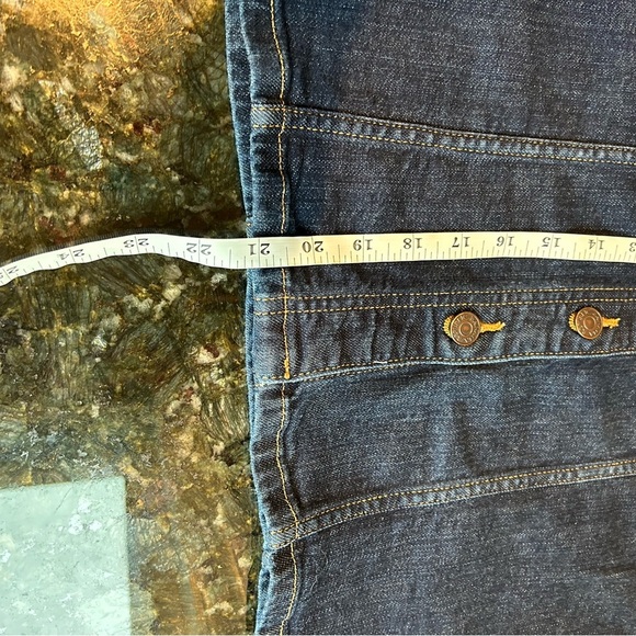 Banana Republic dark denim midi button down skirt. Sz 6/28. Like new condition - Picture 7 of 8